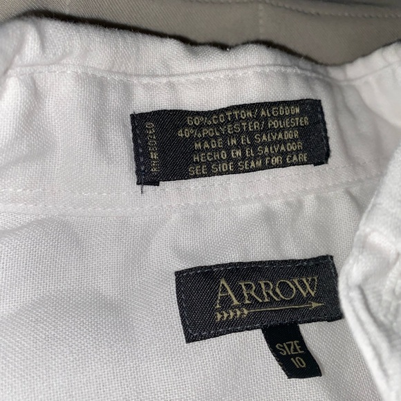 Button down - Picture 3 of 3